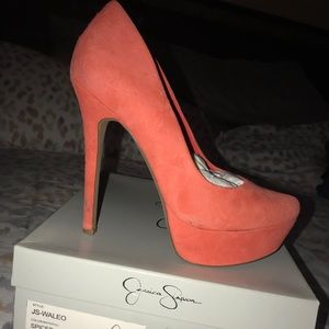 Jessica Simpson Waleo pumps